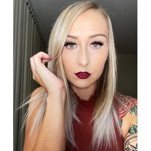 ❤️ Meet your Posher, Taylor ❤️